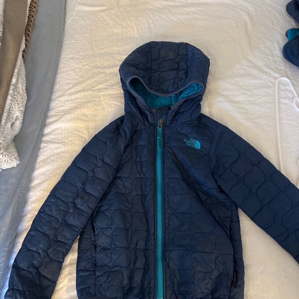 North face thermoball coat